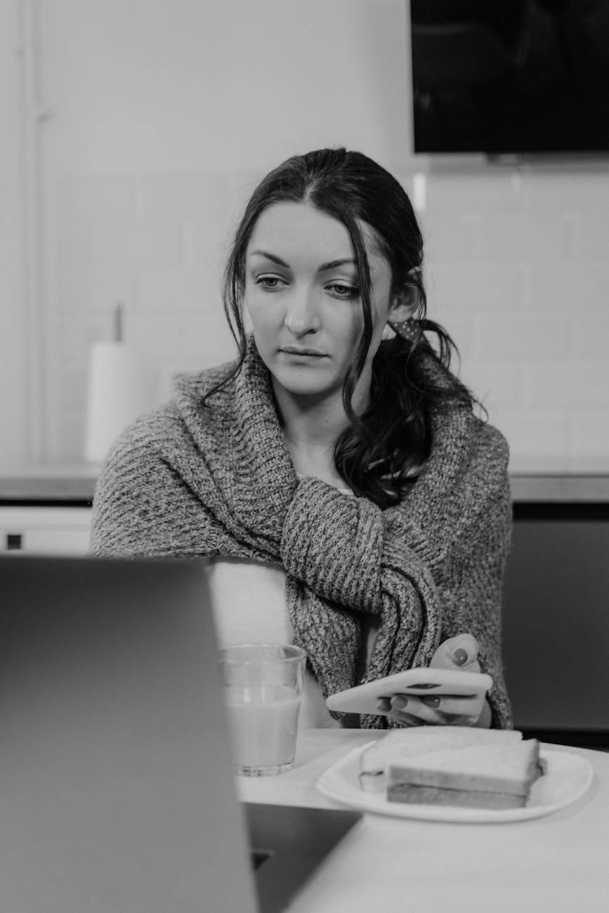 The Lonely Remote Worker: How Simple Check-Ins Build&nbsp;Trust